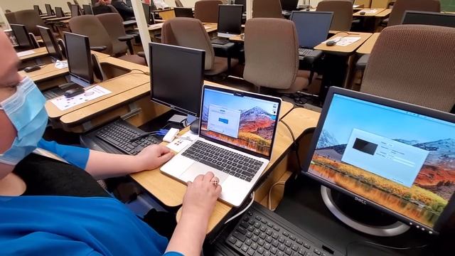 Extended Display: External Display to MAC смотреть онлайн