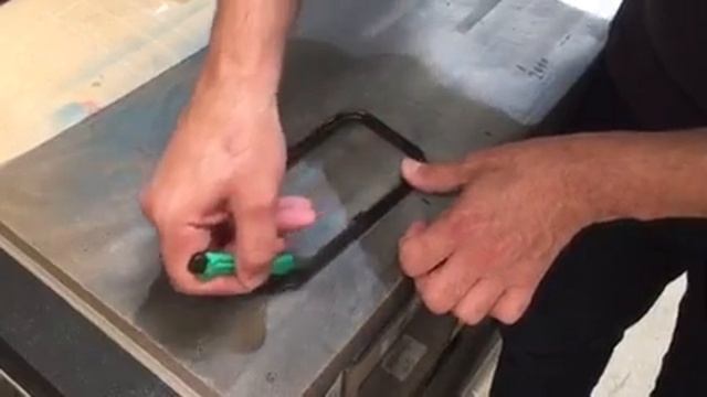 Fitting of Fly Screen Window Winder Port Hole смотреть онлайн