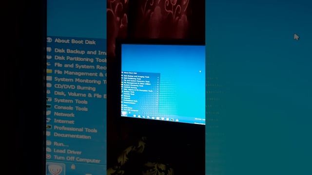 Data Recovery from corrupted or damage windows by using Active boot image software. смотреть онлайн