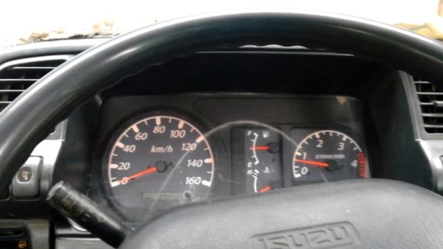 Isuzu  Elf  2003