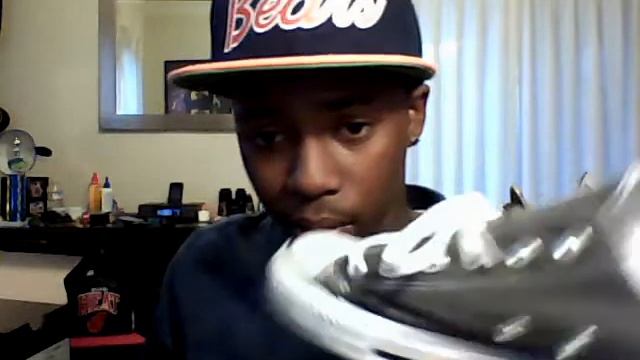 Pickup #1 (Heat Snapback, Grey Chucks, Mac Miller Shirt) смотреть онлайн
