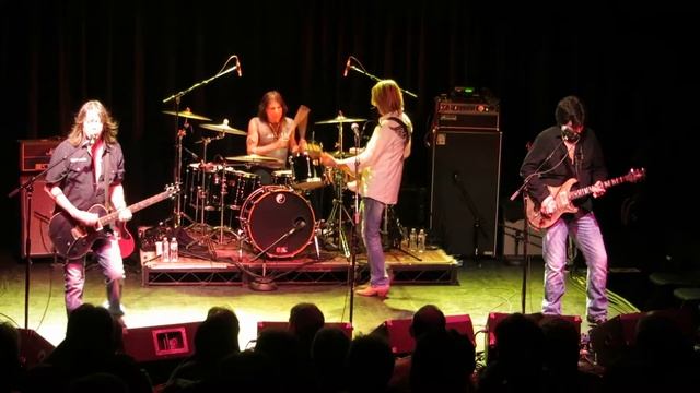 Pat Travers Band - 4/12/2015 - "Diamond Girl" - Fairfield, CT смотреть онлайн