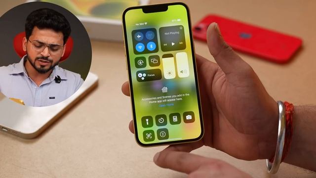 Yellow iPhone 14 Unboxing 💛 | iPhone 14 Super Useful Tips And Tricks ⚡️ смотреть онлайн
