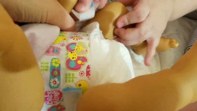 Знакомство с Бэби Элайв. Baby Alive - like real baby смотреть онлайн