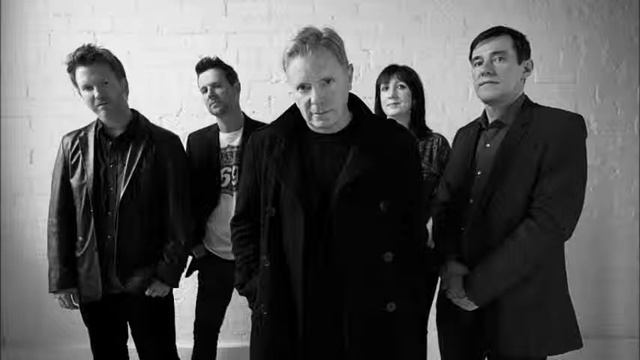 Bizarre Love Triangle (iTunes Originals Version) - New Order смотреть онлайн