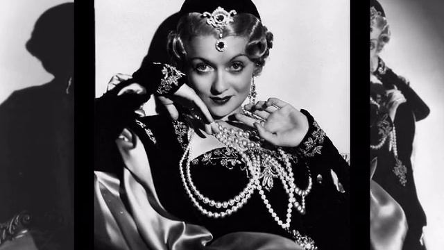 Movie Legends - Constance Bennett (Reprise) смотреть онлайн