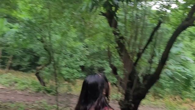 MARI CARMEN SE ACABA ALBERTO. MIENTRAS SE SUBE AL PALO DE MANGOS PARA COMPLACER SUS DESEOS смотреть онлайн