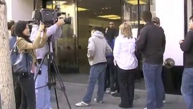 Apple Store Pasadena, CA смотреть онлайн