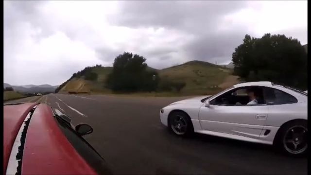Dodge Stealth vs 94 Honda смотреть онлайн