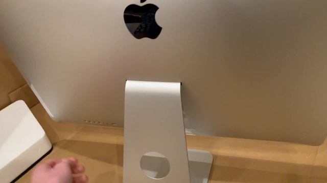 27” iMac 2020 i9 Unboxing and Thoughts! смотреть онлайн