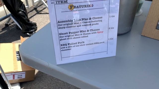 We Went to the Pittsburgh Mac and Cheese Festival смотреть онлайн