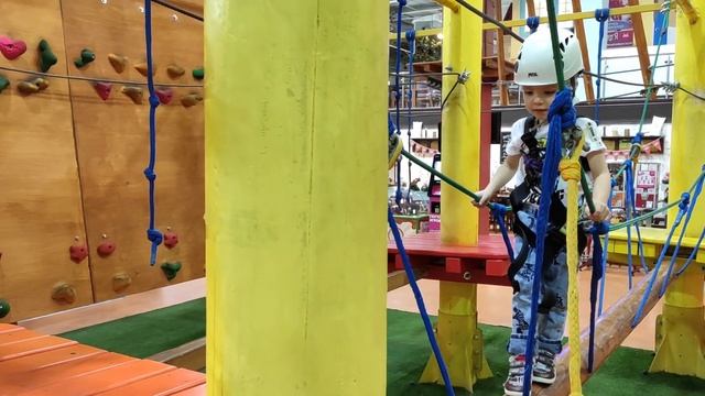 Опасная полоса препятствий. смотреть онлайн