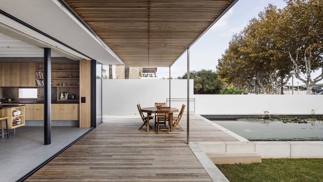 MB House смотреть онлайн