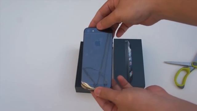 Apple iPhone 5 Unboxing смотреть онлайн