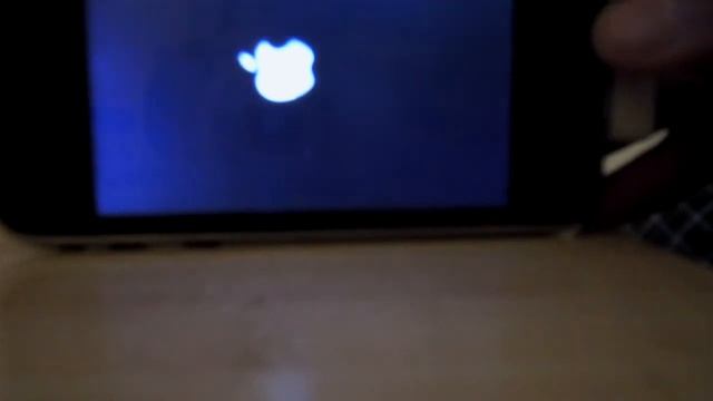 my iphone suck on apple logo cause of this jailbreak :( iOS 5.0.1 it wont restore or nothin смотреть онлайн