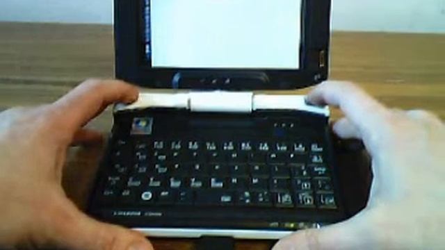 Fujitsu Lifebook U1010 - Mac OS X Leopard смотреть онлайн