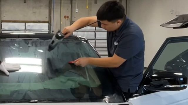 Teacher Vs Student | Window Tinting Range Rover смотреть онлайн