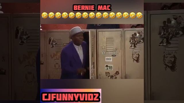 Bernie Mac Funny Moments (The Players Club) (Part 1) смотреть онлайн