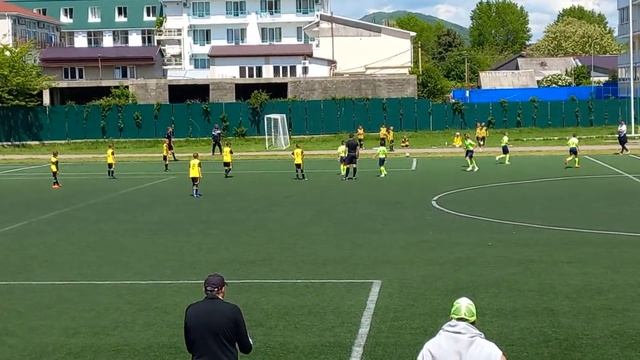 Финал по 2011 ДЮСШ-7 (Сочи) - Фаворит (Лабинский р-н), 1 тайм смотреть онлайн