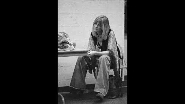 Fleetwood Mac - Say You Love Me - Alternate Single Remix (Surround Channels Mix) смотреть онлайн