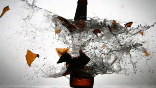 EMINEM--CRACK A BOTTLE смотреть онлайн