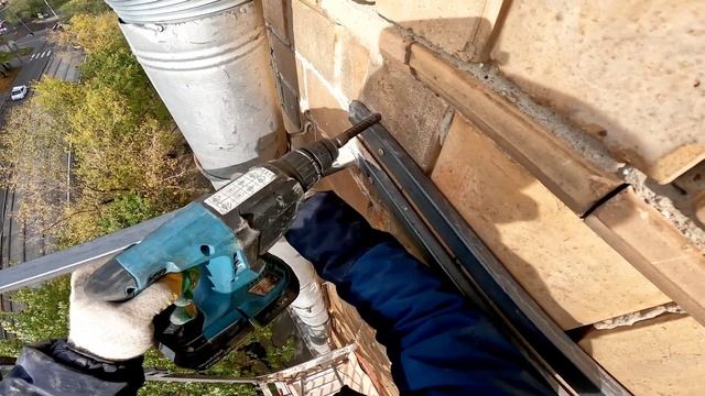 Крыша на балкон последнего 9-го этажа в Москве/Установка крыши балкона/Кровля/Ремонт крыши балкона смотреть онлайн