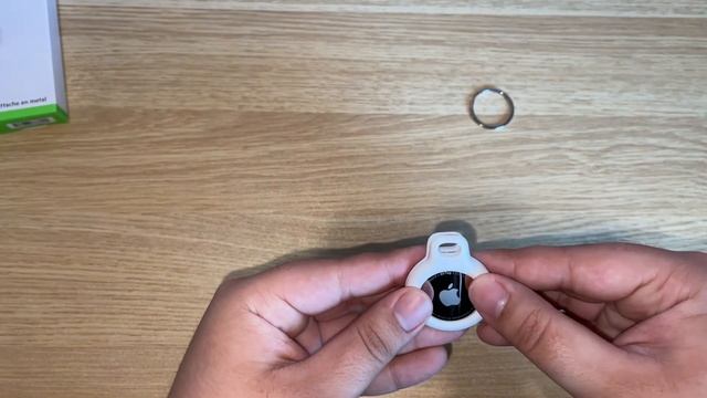 Apple AirTag + Belkin Key Ring Unboxing! смотреть онлайн