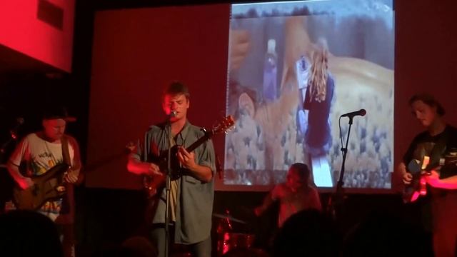 Mac DeMarco - My Kind of Woman (live in Grič, Zagreb) смотреть онлайн