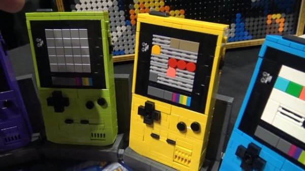 Custom LEGO Nintendo Game Boy Color