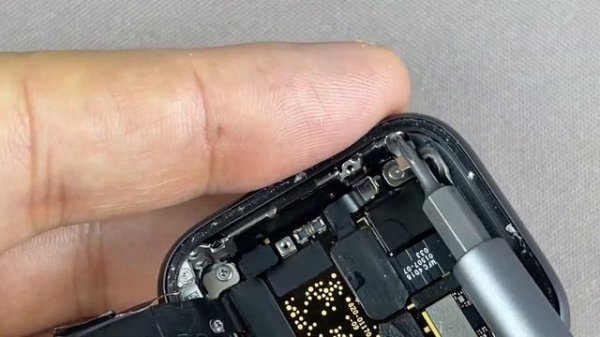 Apple Watch Series 4 Speaker Replacement