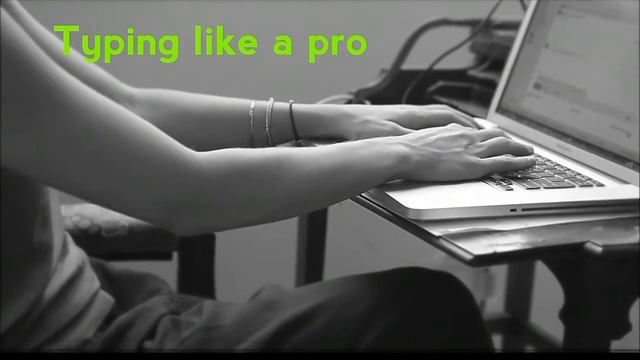 Typing Skills - Typing on a Mac Book смотреть онлайн