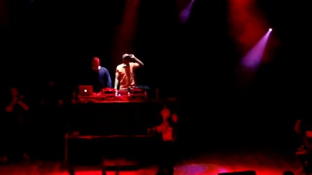 Mac Miller - THE SPINS - Live In TORONTO смотреть онлайн