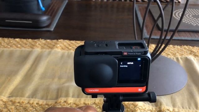 How to CONNECT ANY EARPHONES or HEADPHONES to INSTA360 ONE R смотреть онлайн