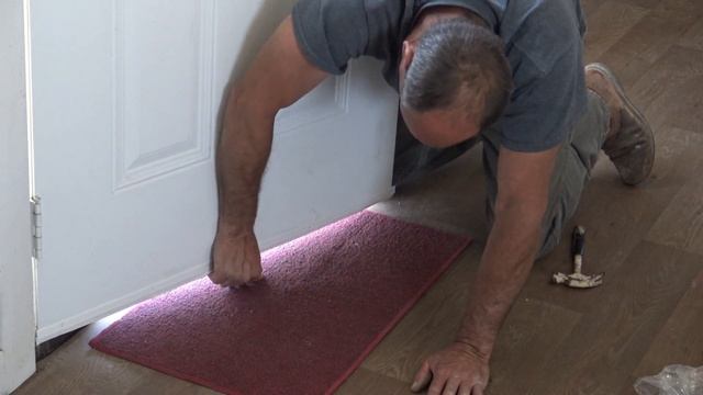 Replace the Door Seal on the Bottom of Door - How to Keep Bugs Out of Your House смотреть онлайн