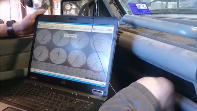 Land Rover Twin Turbo V8 Ute Project - First day of tuning смотреть онлайн