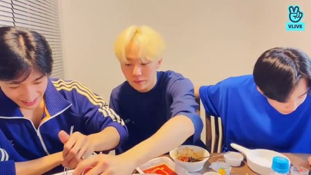 Seventeen Jeonghan, DK, Seungkwan Vlive (ENG SUB / INDO SUB) 220605 смотреть онлайн