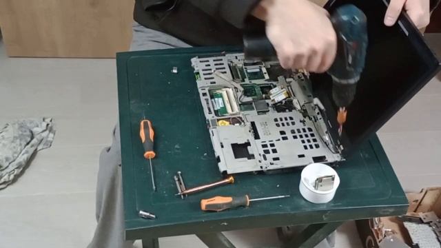 Lenovo ThinkPad T400 - disassembly replace - LCD screen motherboard keyboard palmrest bottom case. смотреть онлайн