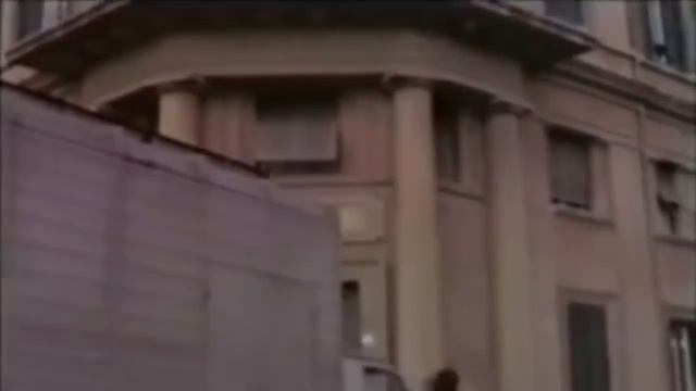 Film Per Adulti - La Portiera Nuda (Movie 1976) Part 1