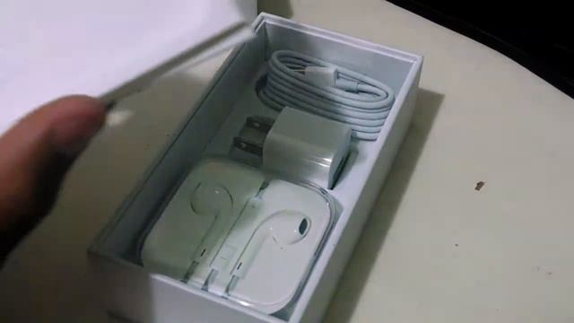 Unboxing - iPhone 5s Space Gray смотреть онлайн