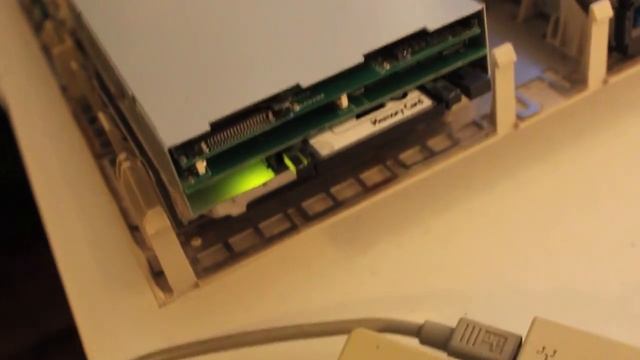 Solid State SCSI in Performa / LC 475 via PCD-60B Card Reader смотреть онлайн