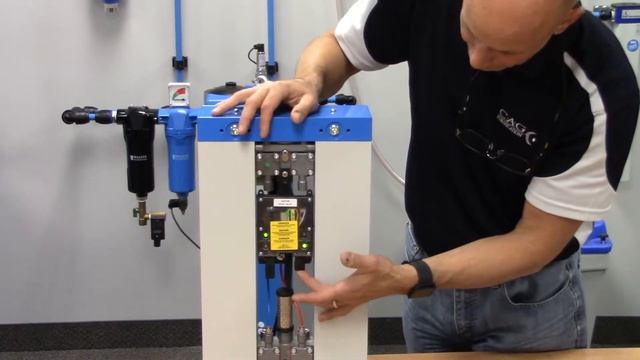 Operation of small Desiccant Dryer смотреть онлайн