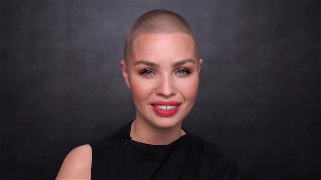 Mac Pro Celine Bernearts X Ronald Van Der Kemp Fall 2020 Couture Presentation смотреть онлайн