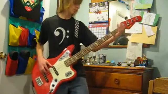 Radiohead - Paranoid Android (bass cover) смотреть онлайн
