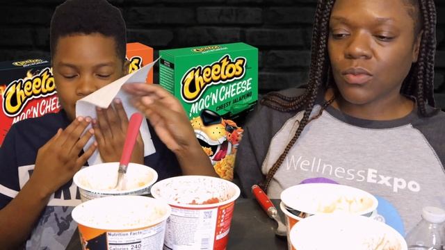 Hot Cheetos Mac N Cheese Mukbang Race смотреть онлайн