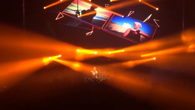 Emma Hewitt - Give Thanks 2014 - 3 of 3 смотреть онлайн