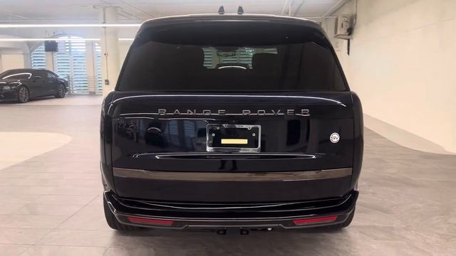 2023 Range Rover SV Constellation Blue смотреть онлайн