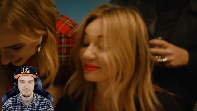 Тима Белорусских - МОКРЫЕ КРОССЫ (ЧОТКИЙ ПАЦА ПАРОДІЯ) | Реакция смотреть онлайн