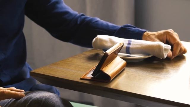 Presenting Twelve South Journal for iPhone 7 , Our Finest, Most Luxurious iPhone Case Ever смотреть онлайн