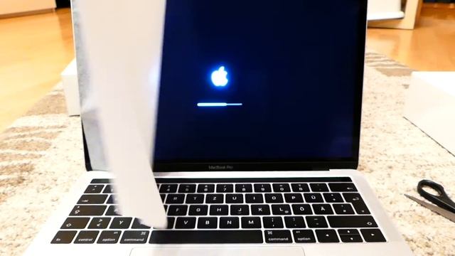 UNBOXING: Apple MacBook Pro 2016 13" TouchBar смотреть онлайн