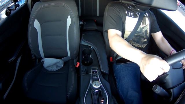 2018 Camaro SS vs. 2008 Magnum SRT-8 смотреть онлайн